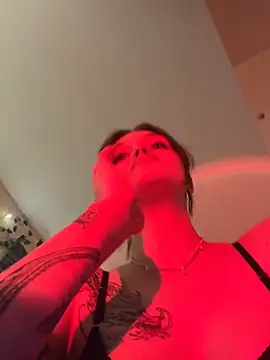 Snapshot of PollyRude chatting on 12.20.25 PollyRude online show from 12.20.25