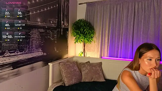 Angelic kiss online show from 12.18.25