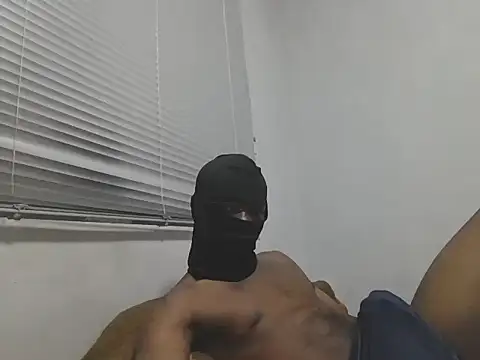 Snapshot of GentleShaya chatting on 12.05.25 GentleShaya online show from 12.05.25