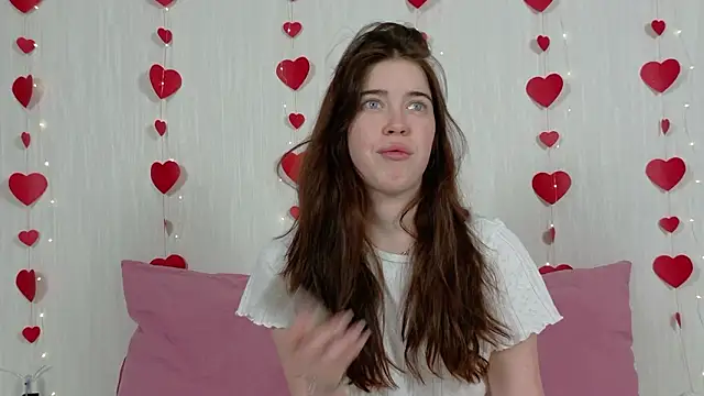 Kimberlybondd online show from 02.13.26