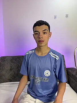 Snapshot of Kris_Storm chatting on 12.16.25 Kris Storm online show from 12.16.25