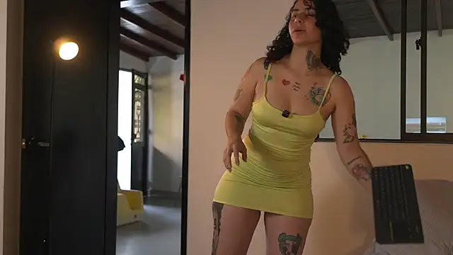 Estefania Velez online show from 06.18.26