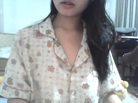 Snapshot of KellyCin chatting on 12.14.25 KellyCin online show from 12.14.25