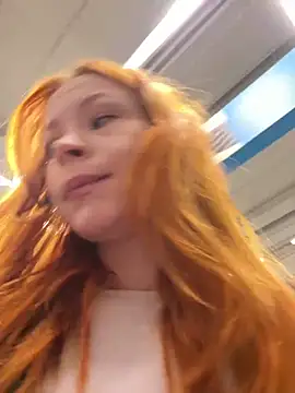  Little Ginger online show from 12.21.25