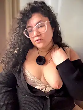 VanesssaMilf  online show from 04.14.26