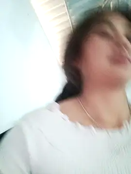 Snapshot of Him_MountainGirl chatting on 12.17.25 Him MountainGirl online show from 12.17.25