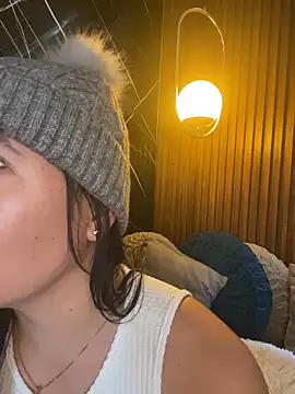 ValentinaEliot online show from 04.04.26