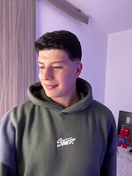 Snapshot of Goldenknight33 chatting on 12.16.25 Goldenknight33 online show from 12.16.25