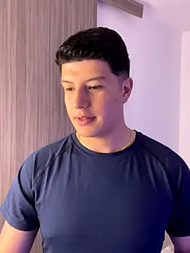 Goldenknight33 online show from 12.19.25