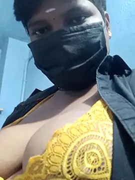 Snapshot of divyatamil143 chatting on 12.16.25 divyatamil143 online show from 12.16.25