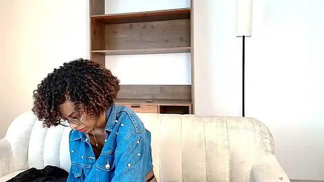 NaomiClay online show from 01.08.26