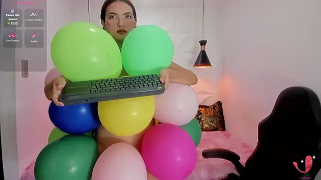 valeriecute18 online show from 03.11.26