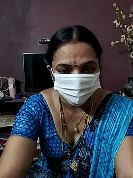 Snapshot of bhavyasri_55 chatting on 12.15.25 bhavyasri 55 online show from 12.15.25