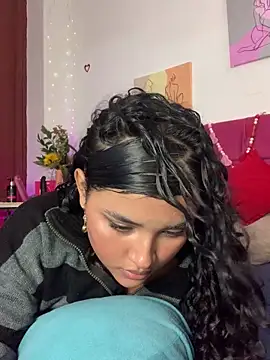 ladulcemary  online show from 02.22.26