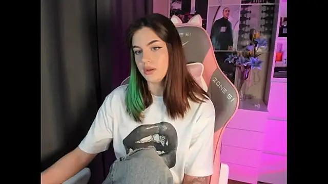 NikkieKitty online show from 02.03.26