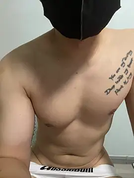 Snapshot of kimze7 chatting on 07.08.26 kimze7 online show from 07.08.26