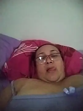 Nini Love  online show from 04.17.26