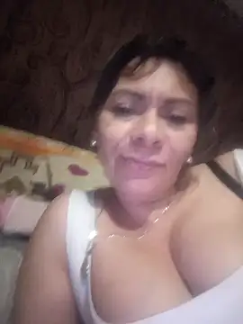 Snapshot of Celena_Marquez_ chatting on 12.19.25 Celena Marquez online show from 12.19.25