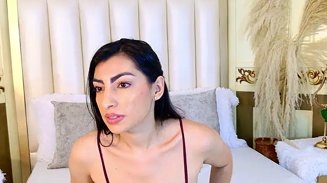 NinnaPiers online show from 01.17.26