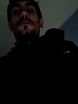 Snapshot of parejaAmateurx chatting on 12.14.25 parejaAmateurx online show from 12.14.25