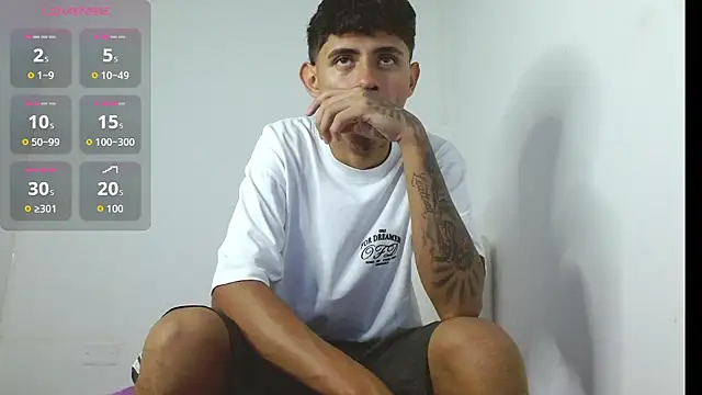 Snapshot of Jacob_twink_Ec chatting on 12.17.25 Jacob twink Ec online show from 12.17.25