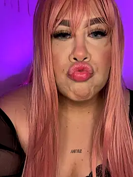 Mia Carters online show from 12.21.25