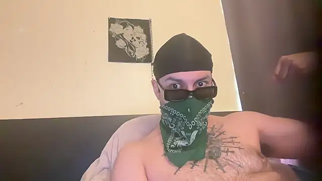 Snapshot of angelblanco chatting on 04.19.26 angelblanco online show from 04.19.26