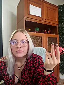 ChristinaWheeled11 online show from 03.04.26