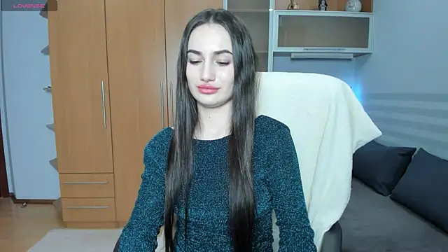 MiraaLes online show from 04.17.26