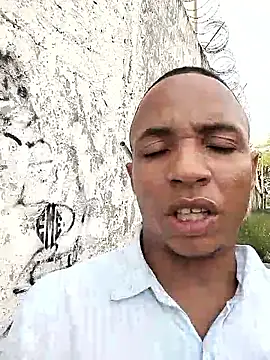 Snapshot of Andreskelly chatting on 02.05.26 Andreskelly online show from 02.05.26