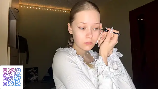 Snapshot of ZaidaSchwarten chatting on 02.05.26 ZaidaSchwarten online show from 02.05.26