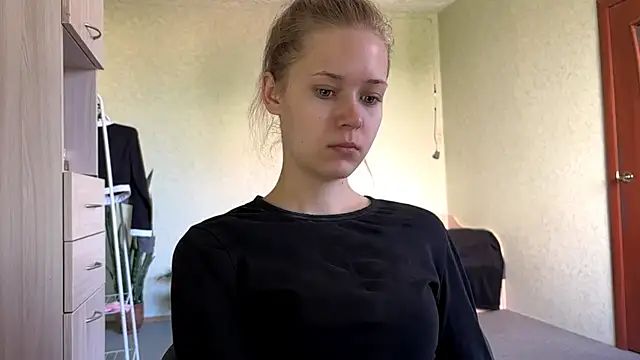 Snapshot of ZaidaSchwarten chatting on 06.03.26 ZaidaSchwarten online show from 06.03.26