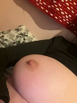 hollyxxx12 online show from 03.11.26