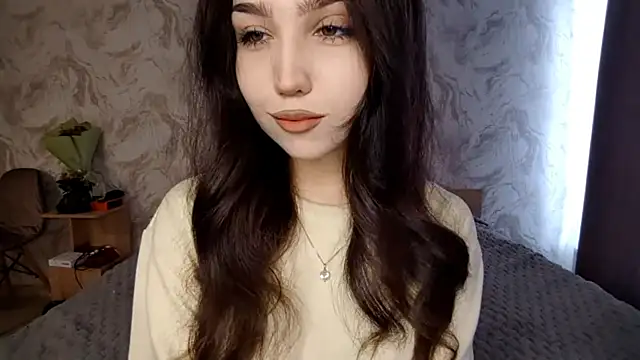 Qwami Amie online show from 04.16.26