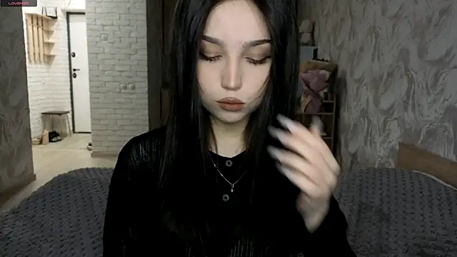 Qwami Amie online show from 06.06.26