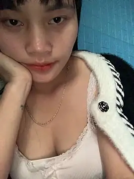 Snapshot of succuba-ba chatting on 12.16.25 succuba-ba online show from 12.16.25