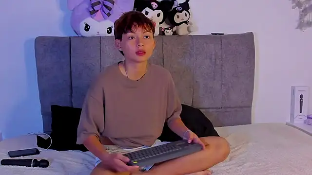 tefi meow  online show from 03.12.26