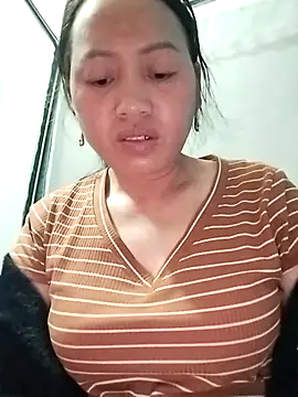 Snapshot of Luckyy03 chatting on 12.15.25 Luckyy03 online show from 12.15.25