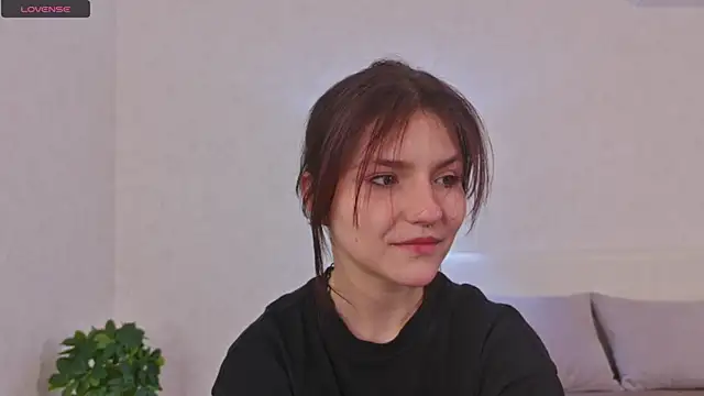 Snapshot of NyraVesperis chatting on 04.23.26 NyraVesperis online show from 04.23.26