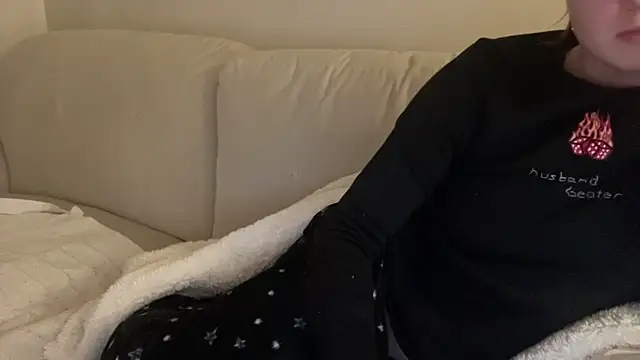 Snapshot of ijustturned18today chatting on 12.13.25 ijustturned18today online show from 12.13.25