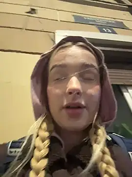 -teenytiny- online show from 03.05.26