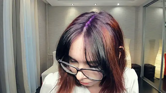 Snapshot of TempieLegrant chatting on 12.16.25 TempieLegrant online show from 12.16.25