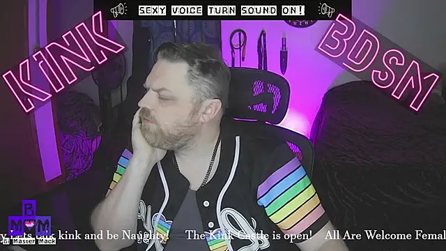 Snapshot of Bi_Master_Mack chatting on 12.16.25 Bi Master Mack online show from 12.16.25