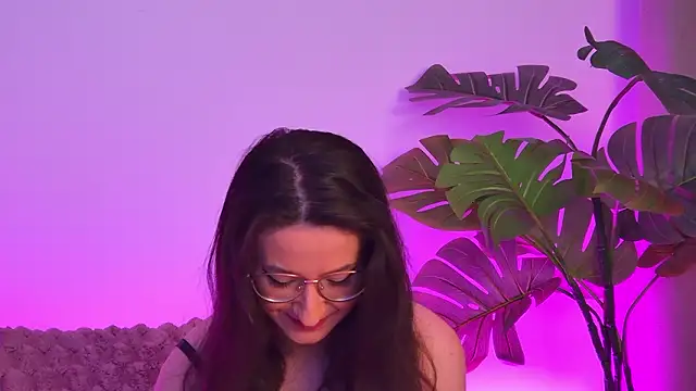 TheaMalekoo online show from 03.19.26