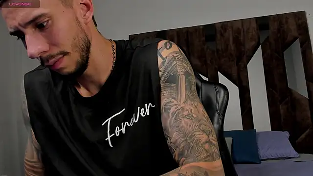 J king   online show from 04.17.26