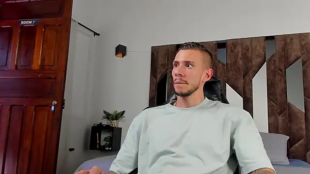 J king   online show from 05.20.26