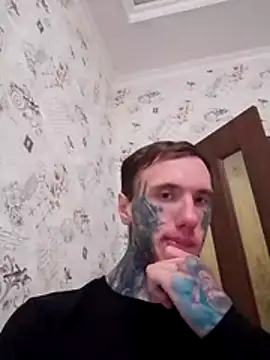 Snapshot of VERLIEBER11 chatting on 12.15.25 VERLIEBER11 online show from 12.15.25