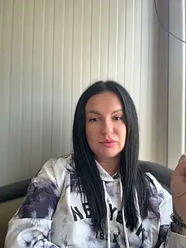 MeganBlueq online show from 04.13.26