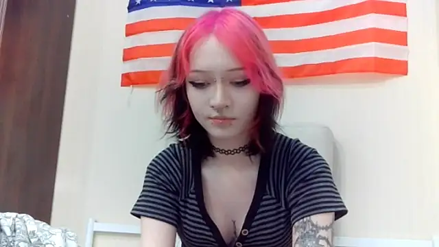 Shine Luna online show from 02.20.26