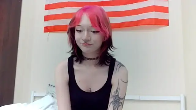 Shine Luna online show from 02.22.26